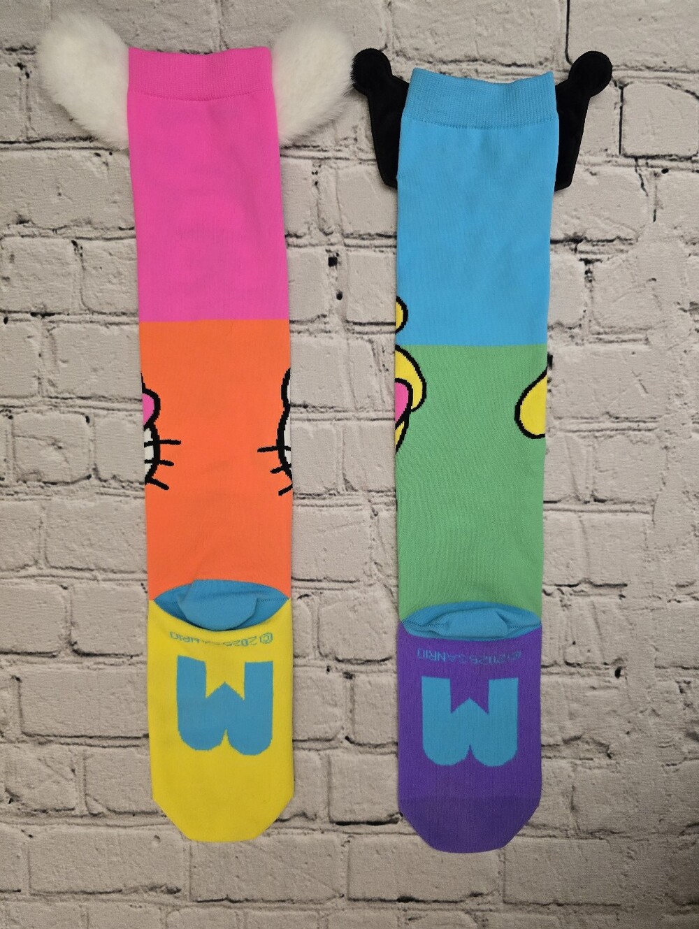 Sanrio X Madmia 3D Hello Kitty & Friends Knee Socks - Picture 2 of 2